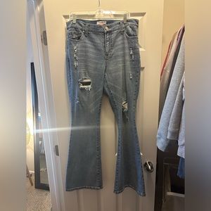 Never worn, NWOT Arula Flare Jeans